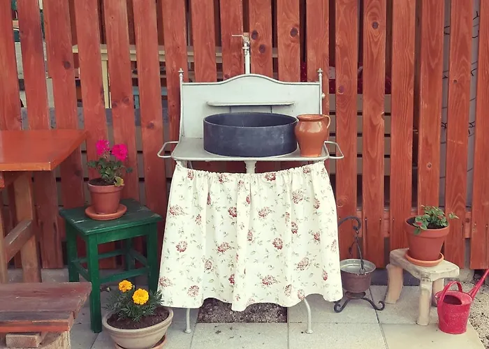 Prenocisca Angelin Hram, Tiny Apartamento *